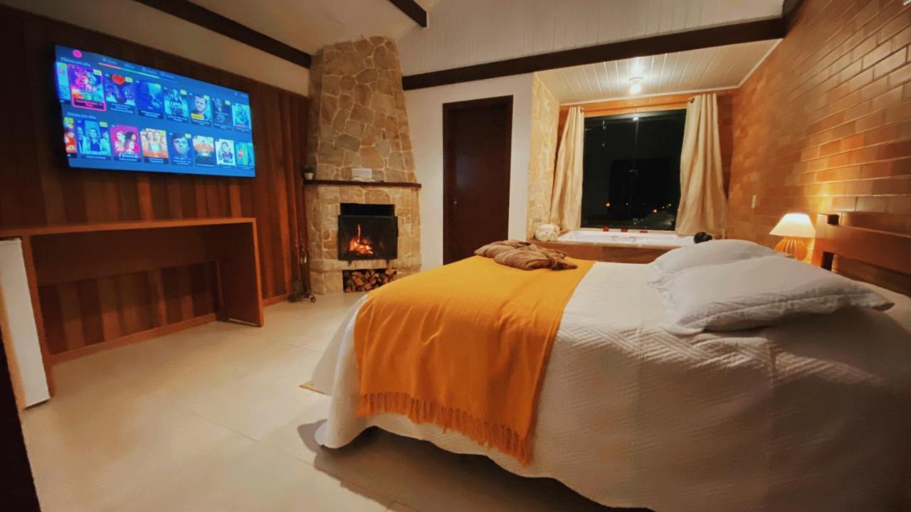 Superior Chalet,1407662267:JPEG